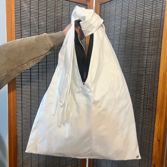 MM6 MAISON MARGIELA White Glove Tote - Picture 2 of 3